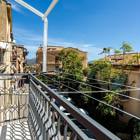 Porta San Paolo House Aparthotel กัสเตลบูโอโน ภายนอก รูปภาพ