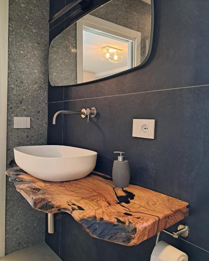 Porta San Paolo House Aparthotel กัสเตลบูโอโน ภายนอก รูปภาพ