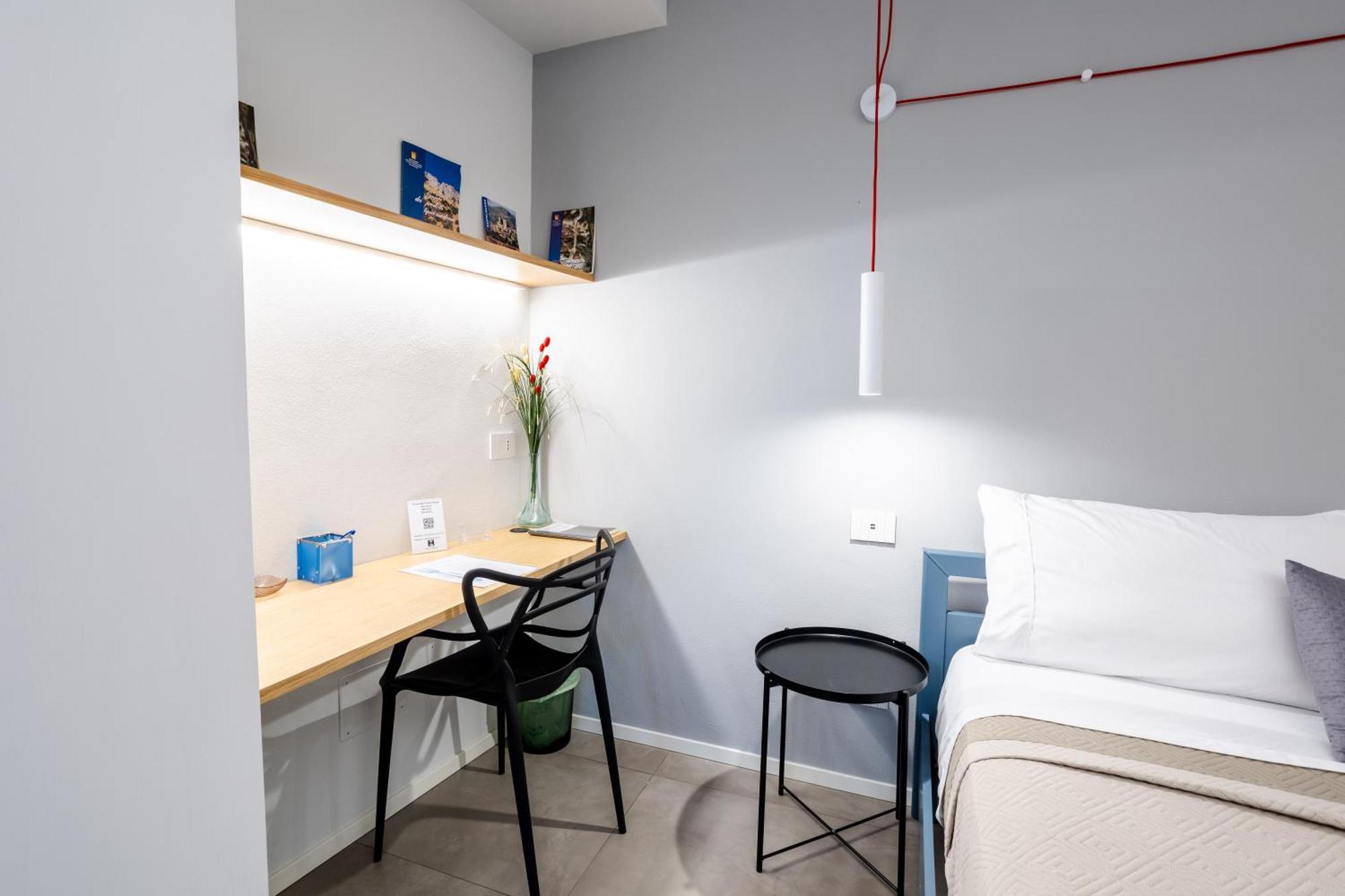 Porta San Paolo House Aparthotel กัสเตลบูโอโน ภายนอก รูปภาพ