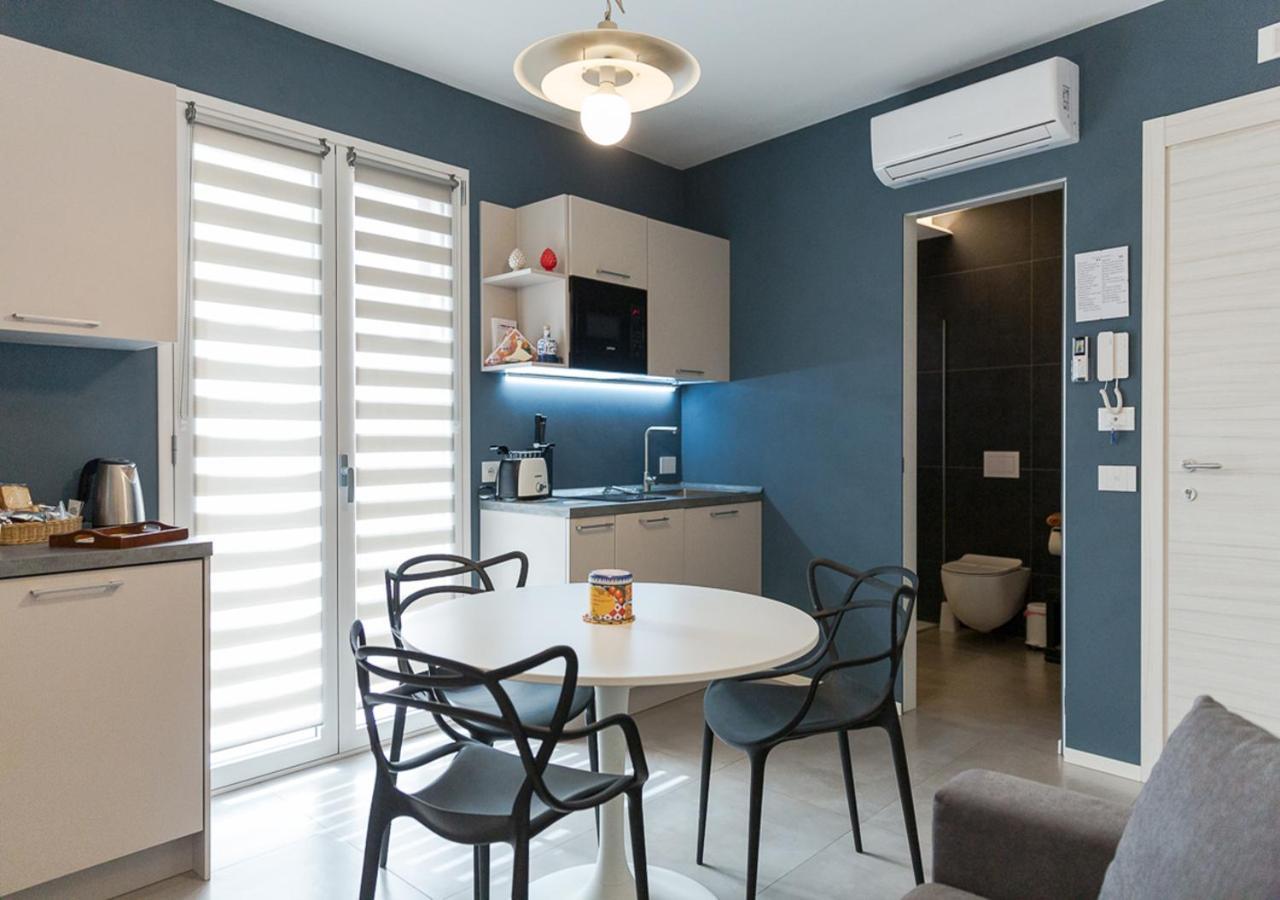 Porta San Paolo House Aparthotel กัสเตลบูโอโน ภายนอก รูปภาพ