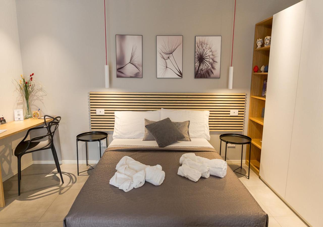 Porta San Paolo House Aparthotel กัสเตลบูโอโน ภายนอก รูปภาพ